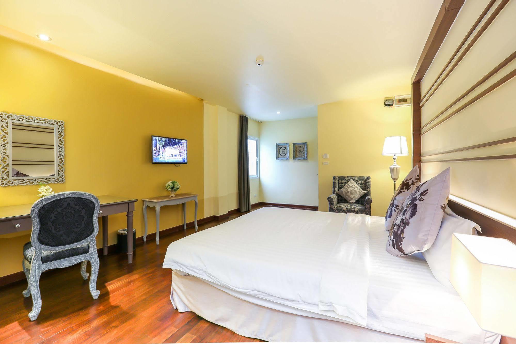 The Sathon Vimanda Hotel Banguecoque Exterior foto